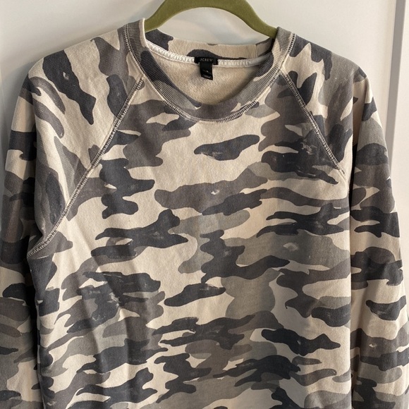 J. Crew Faded Gray Camo Sweatshirt Pullover EUC - Picture 4 of 9
